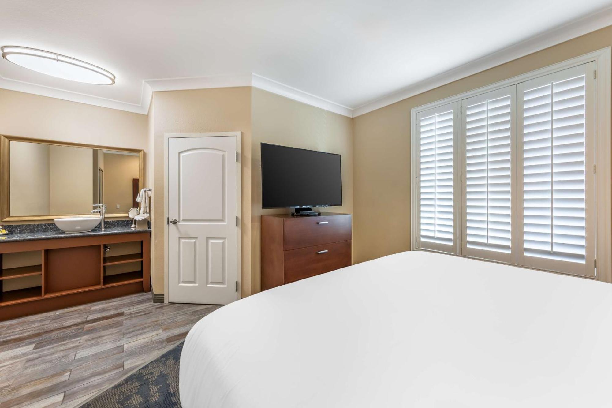 Best Western Plus Avita Suites Torrance Exterior photo