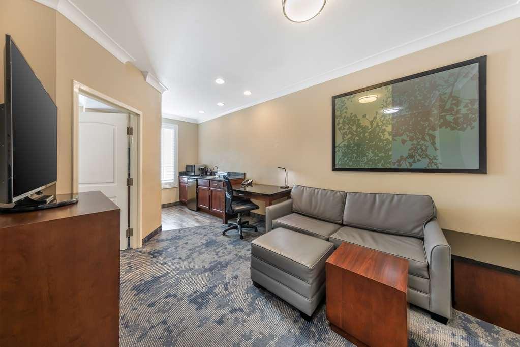 Best Western Plus Avita Suites Torrance Room photo